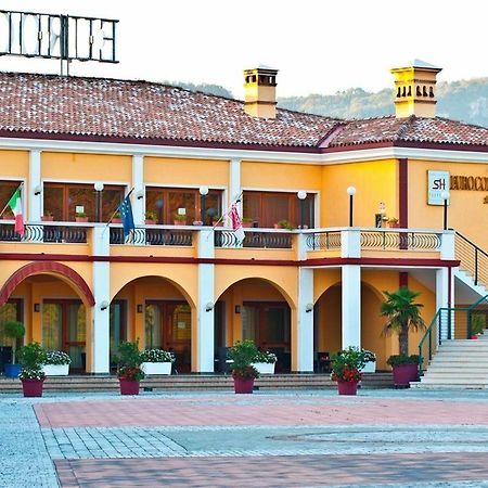 Eurocongressi Hotel Cavaion Veronese Bagian luar foto