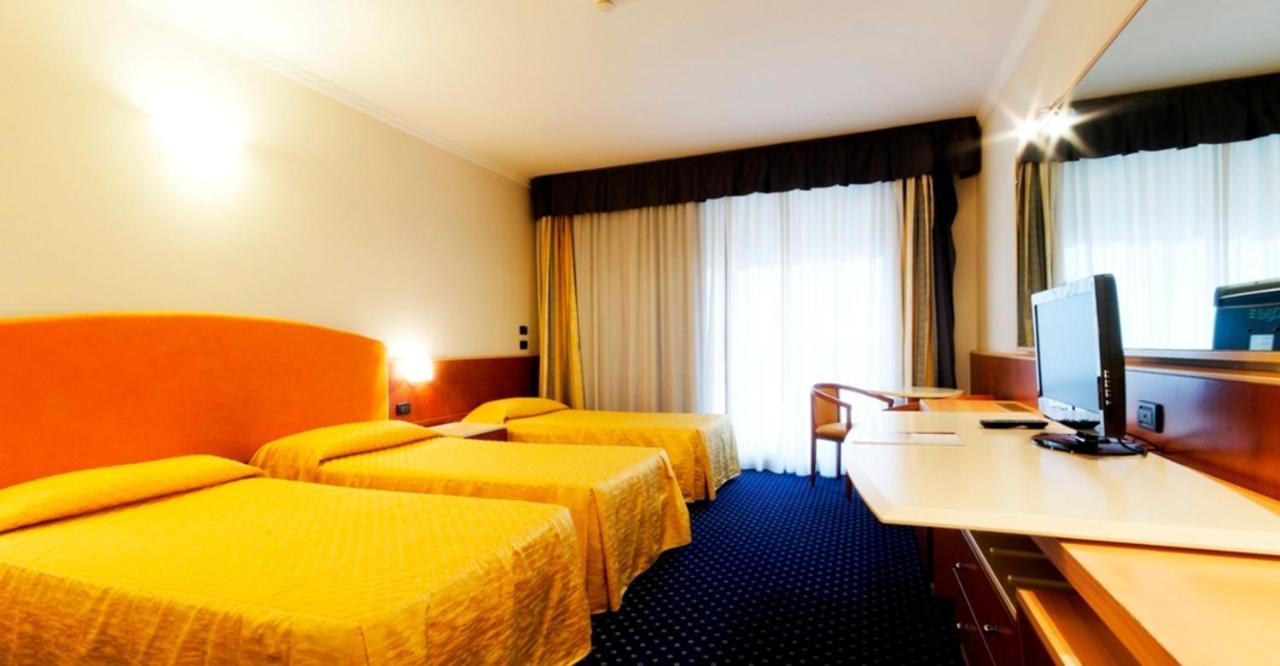 Eurocongressi Hotel Cavaion Veronese Bagian luar foto