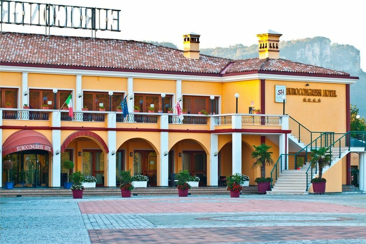 Eurocongressi Hotel Cavaion Veronese Bagian luar foto